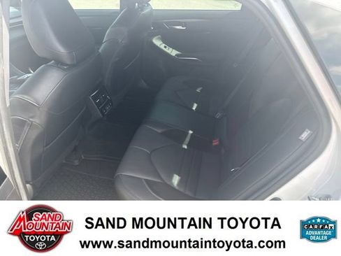 Used 2021 Toyota Avalon Touring w/ Advanced Safety Package FWD image 13