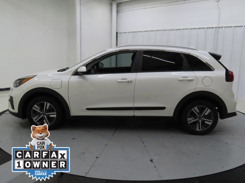 Used 2022 Kia Niro LXS image 5
