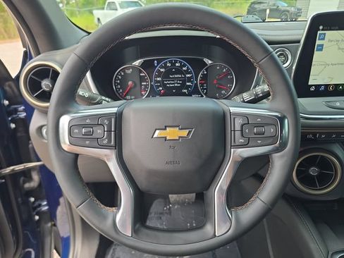 Used 2023 Chevrolet Blazer Premier w/ Enhanced Convenience Package FWD image 23