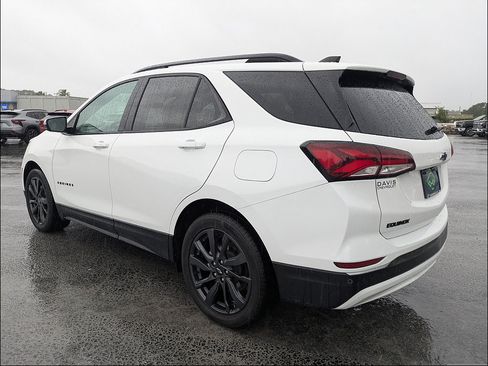 Used 2022 Chevrolet Equinox RS w/ Infotainment Package FWD image 5