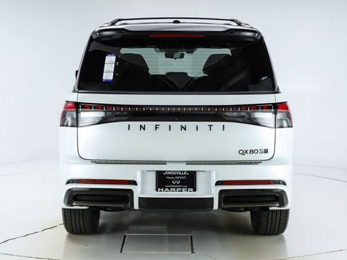 New 2026 INFINITI QX80 4WD image 8