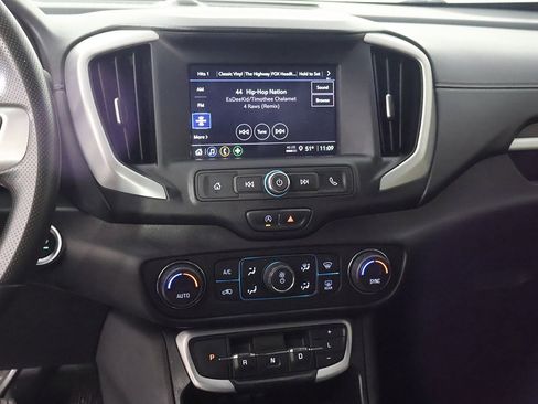 Used 2022 GMC Terrain SLE w/ Driver Convenience Package image 40