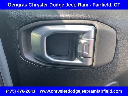 Used 2023 Jeep Wrangler Unlimited Rubicon 4xe w/ Cold Weather Group AWD/4WD image 20