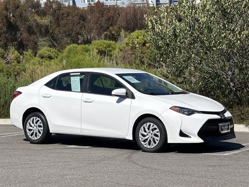 Used 2017 Toyota Corolla LE FWD image 10