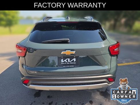 Used 2026 Chevrolet Trax LT w/ Driver Confidence Package FWD image 4