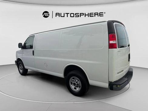 Used 2022 GMC Savana 2500 w/ Driver Convenience Package RWD image 6