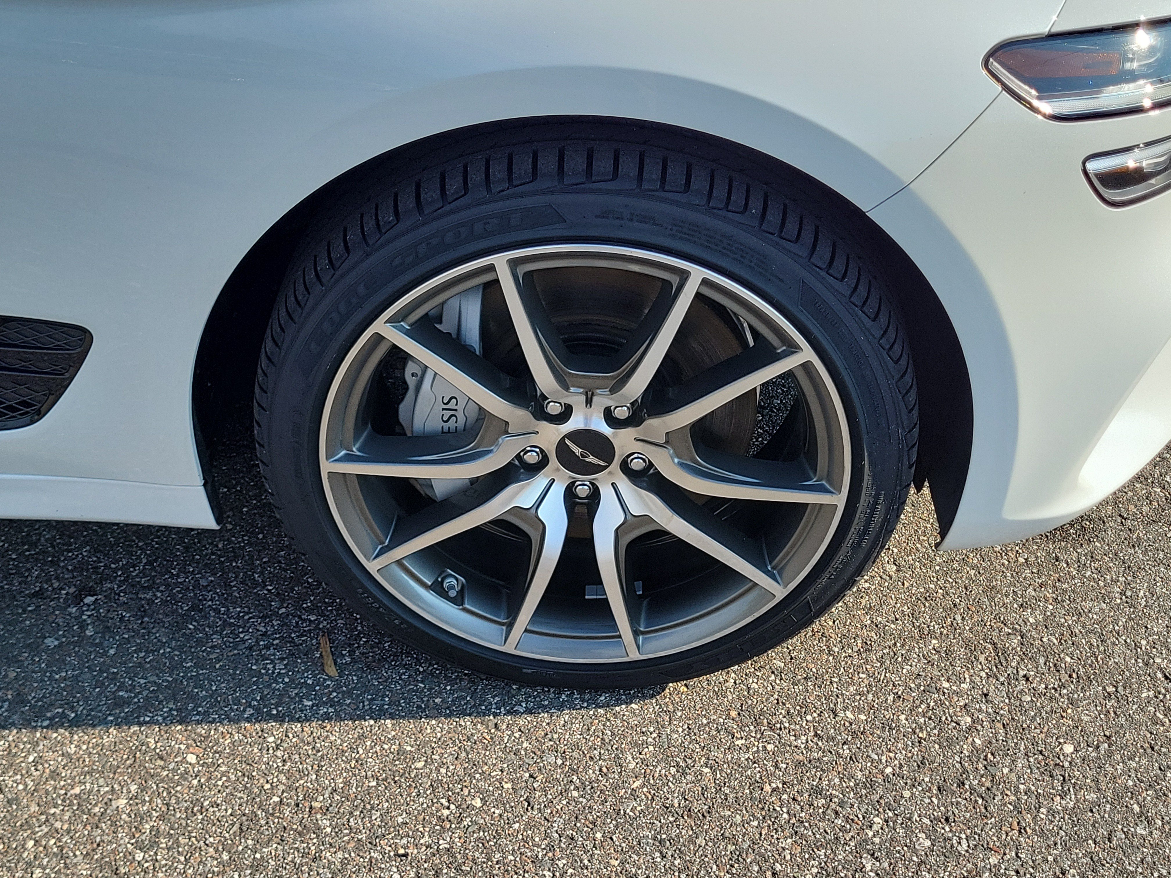Used 2024 Genesis G70 2.5T AWD/4WD image 38