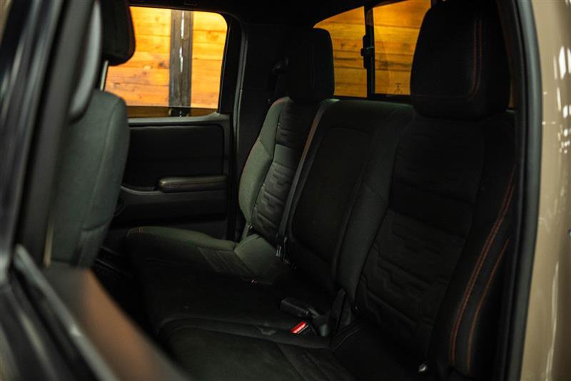 Used 2024 Nissan Frontier PRO-4X w/ Pro Convenience Package AWD/4WD image 10