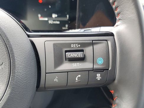 Used 2025 Nissan Kicks SR FWD image 21