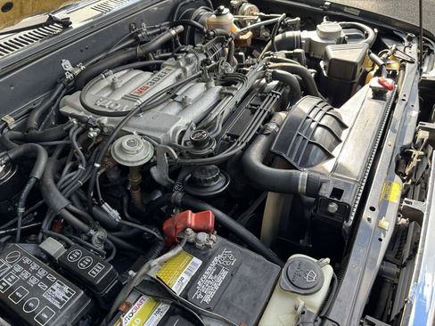 Used 1990 Toyota 4Runner SR5 AWD/4WD image 32