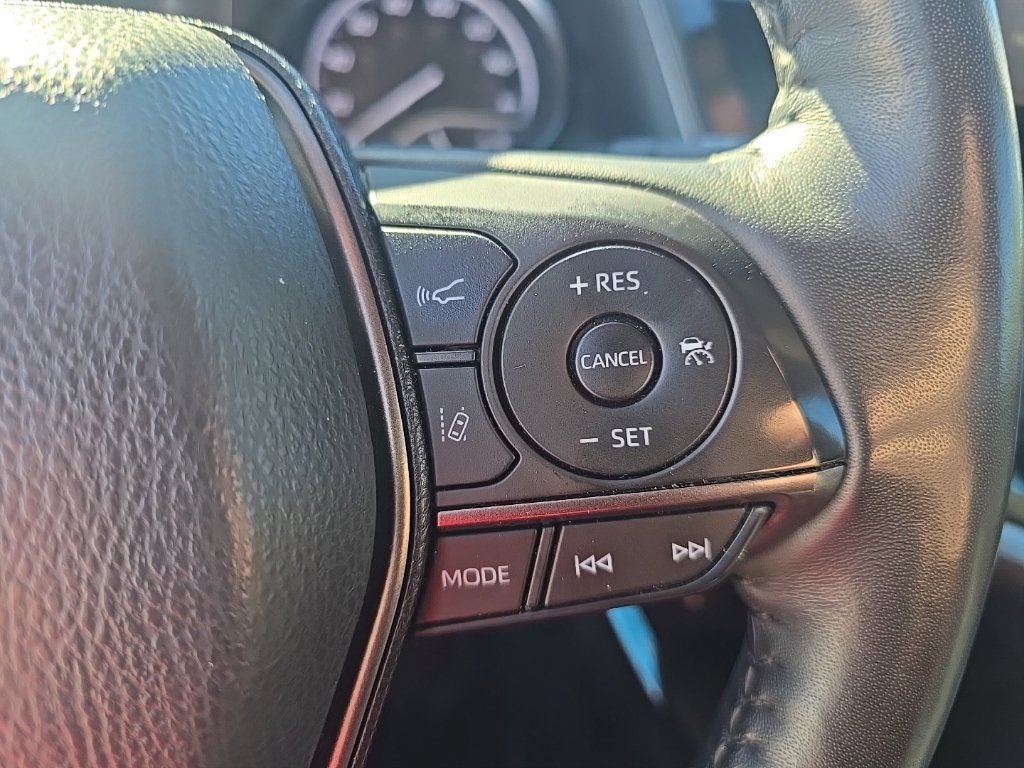 Used 2024 Toyota Camry SE FWD image 11