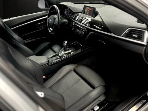 Used 2017 BMW 330i xDrive Sedan AWD/4WD image 17