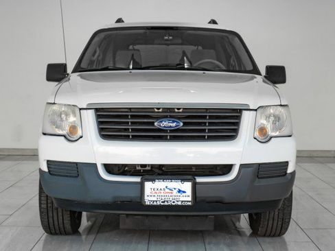 Used 2006 Ford Explorer XLS image 3