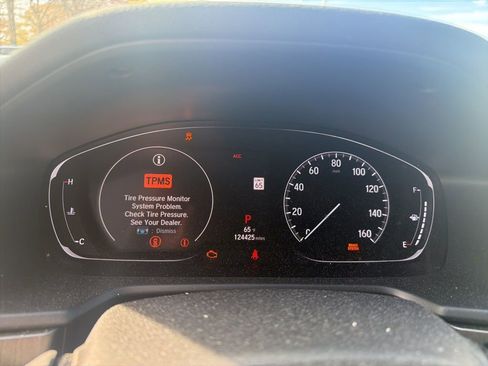 Used 2019 Honda Accord LX image 32