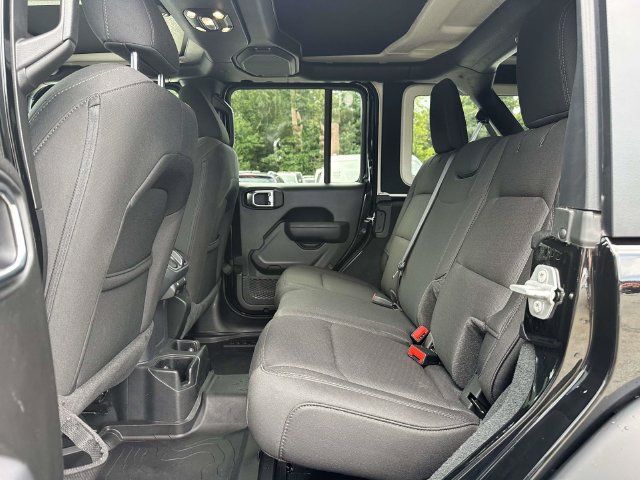 Used 2022 Jeep Wrangler Unlimited Sport AWD/4WD image 19