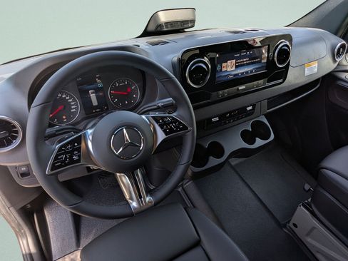 New 2026 Mercedes-Benz Sprinter 2500 image 5