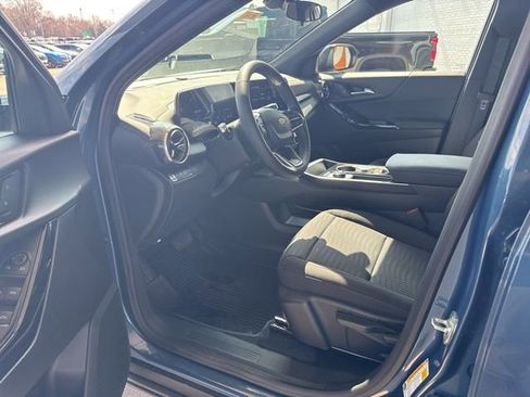 New 2026 Chevrolet Equinox LT w/ LPO, Floor Liner Package AWD/4WD image 11