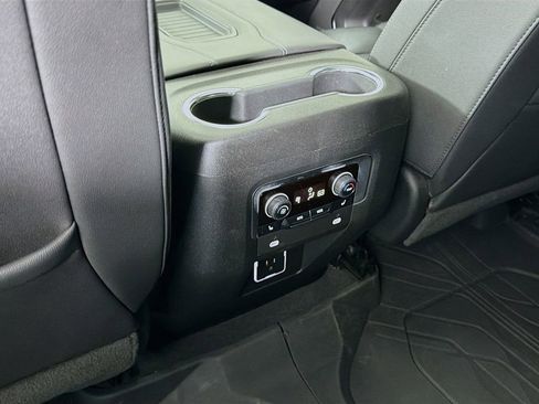 Used 2023 Chevrolet Tahoe Z71 w/ Luxury Package image 29