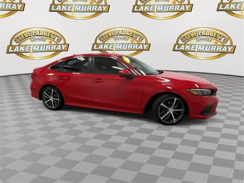 Used 2022 Honda Civic Touring image 4