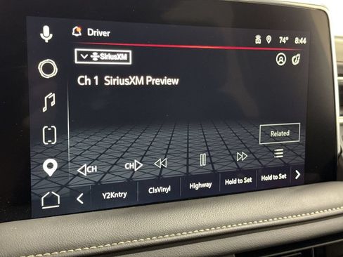 Used 2023 GMC Yukon SLT w/ SLT Premium Package AWD/4WD image 14