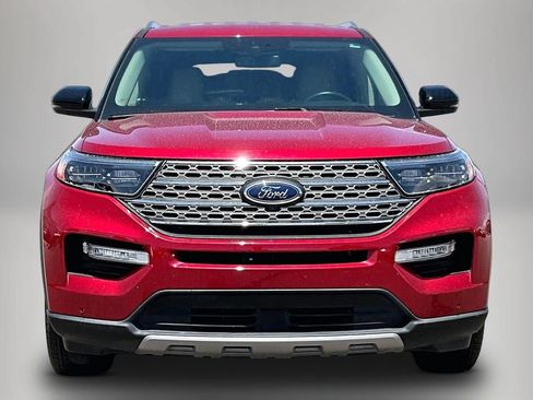Used 2022 Ford Explorer Limited w/ Equipment Group 301A AWD/4WD image 2