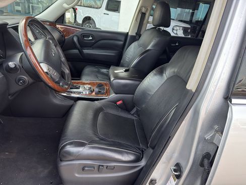 Used 2018 INFINITI QX80 4WD w/ Driver Assistance Package image 12