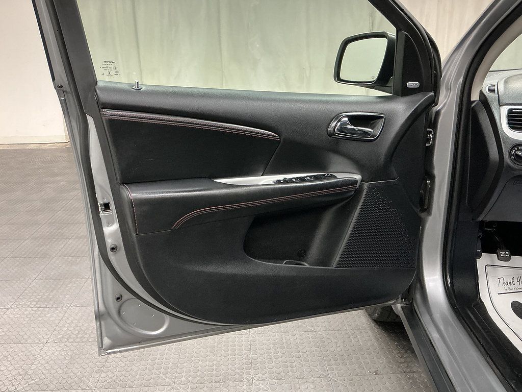 Used 2019 Dodge Journey GT w/ Nav & Sun Group AWD/4WD image 18