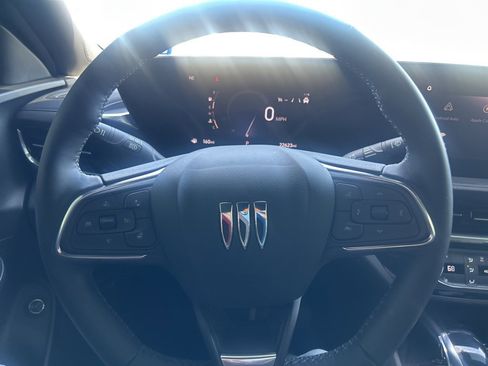 Used 2024 Buick Envista Sport Touring w/ Convenience I Package image 24