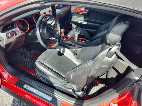 Used 2023 Ford Mustang Premium image 4