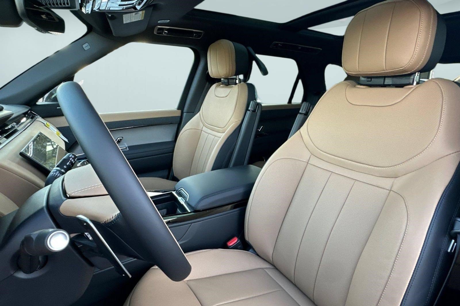 New 2026 Land Rover Range Rover Sport Dynamic SE AWD/4WD image 5