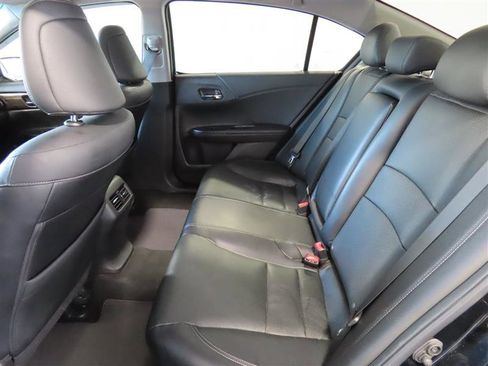 Used 2016 Honda Accord EX-L image 31