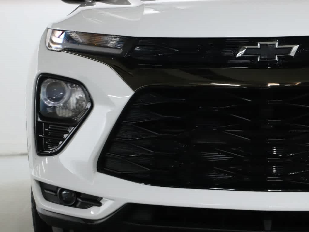Used 2023 Chevrolet TrailBlazer RS w/ Sun and Liftgate Package AWD/4WD image 6