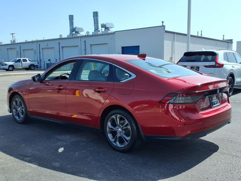 Used 2024 Honda Accord EX image 9