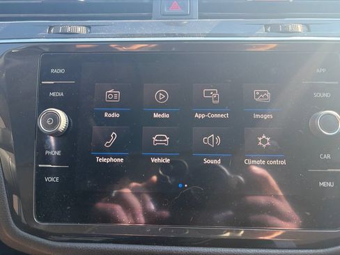 Used 2019 Volkswagen Tiguan S FWD image 26
