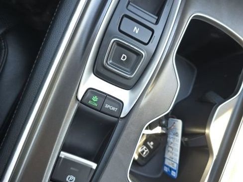 Used 2021 Honda Accord Touring image 18
