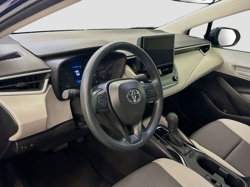 Used 2025 Toyota Corolla LE FWD image 18