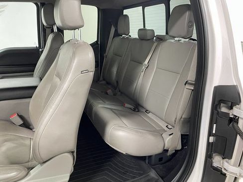 Used 2015 Ford F150 Lariat w/ Equipment Group 502A Luxury AWD/4WD image 20
