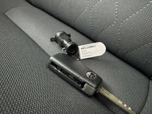 Used 2024 Toyota Corolla LE FWD image 27