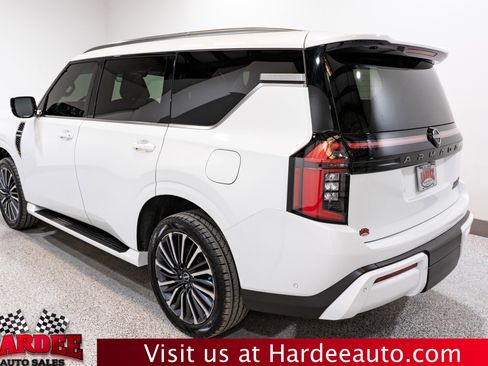 Used 2025 Nissan Armada Platinum Reserve AWD/4WD image 3