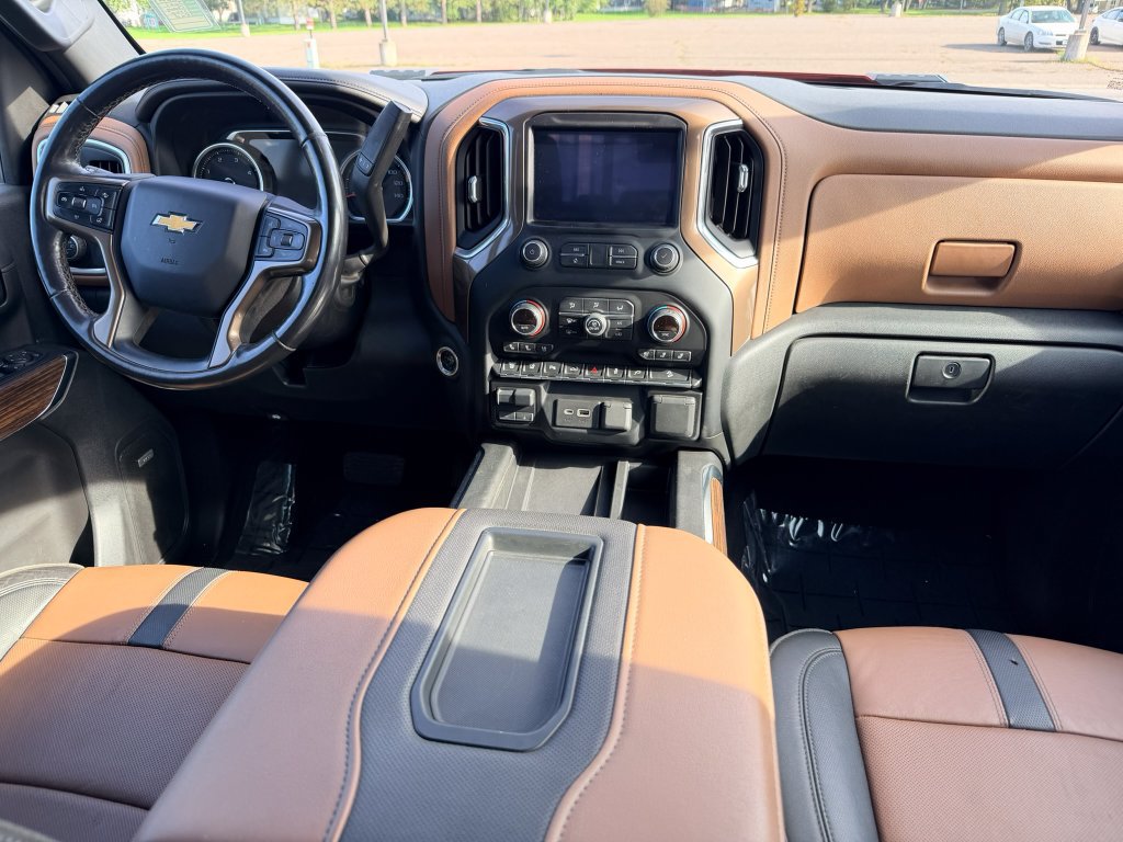 Used 2021 Chevrolet Silverado 3500 High Country w/ Safety Package II AWD/4WD image 10