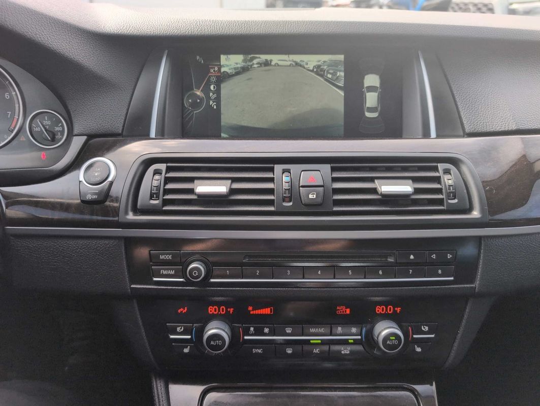 Used 2014 BMW 528i xDrive Sedan AWD/4WD image 12