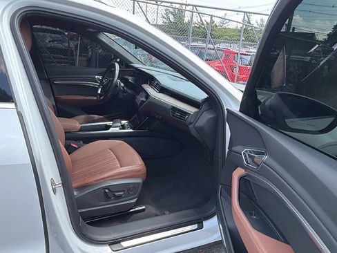 Used 2019 Audi e-tron Premium Plus AWD/4WD image 25