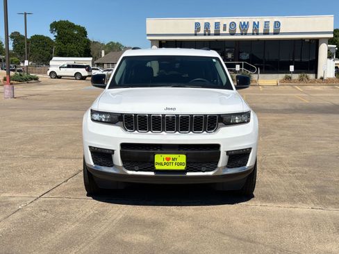 Used 2022 Jeep Grand Cherokee L Limited w/ Luxury Tech Group II image 6