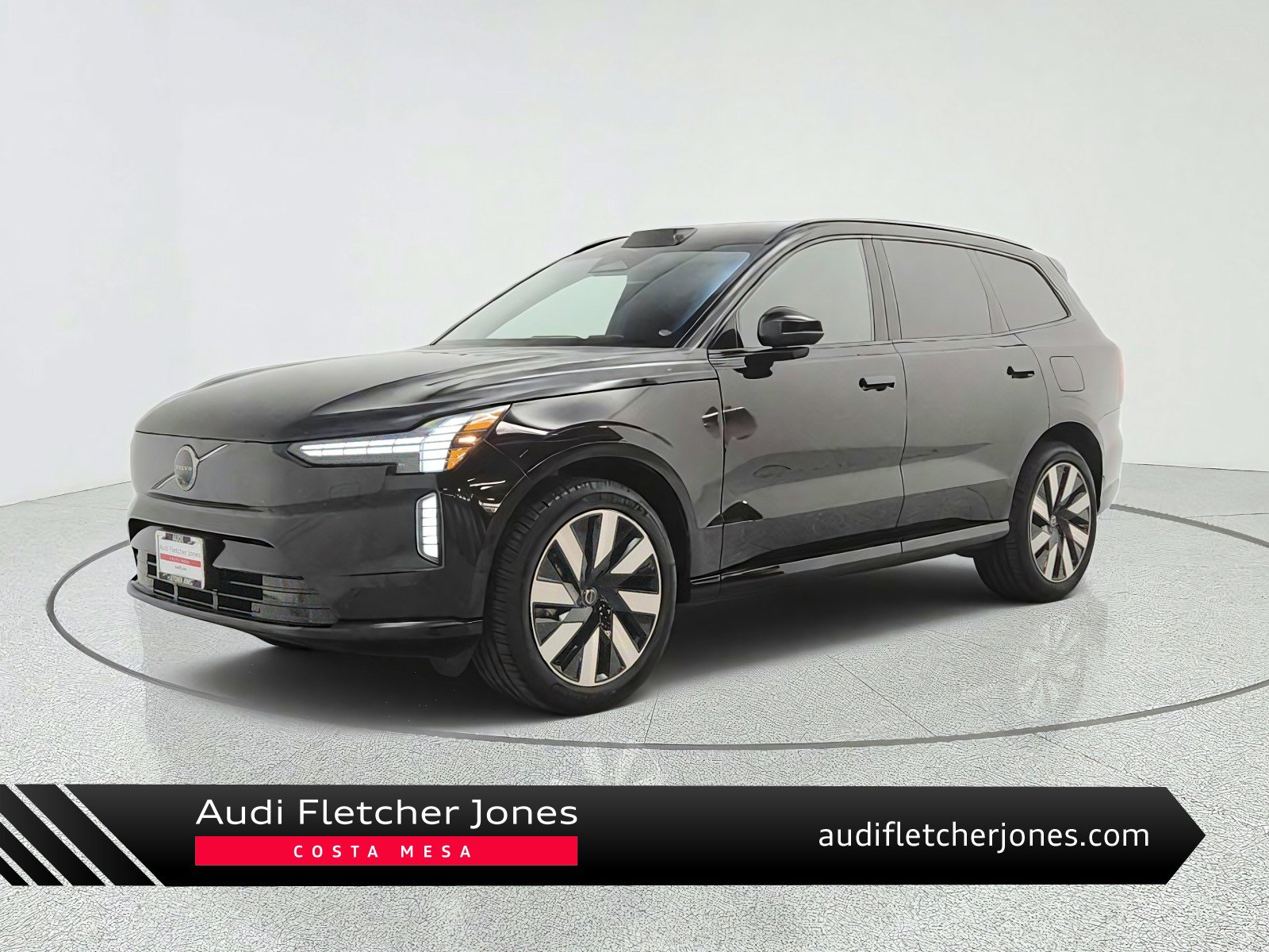 Used 2025 Volvo EX90 Ultra AWD/4WD image 1
