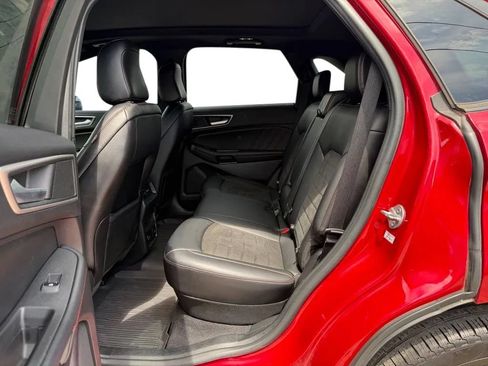Used 2021 Ford Edge ST-Line w/ Cold Weather Package AWD/4WD image 27