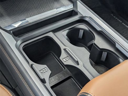 Used 2024 Ford F250 Platinum w/ FX4 Off-Road Package AWD/4WD image 19