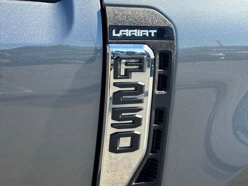 Used 2024 Ford F250 Lariat image 9