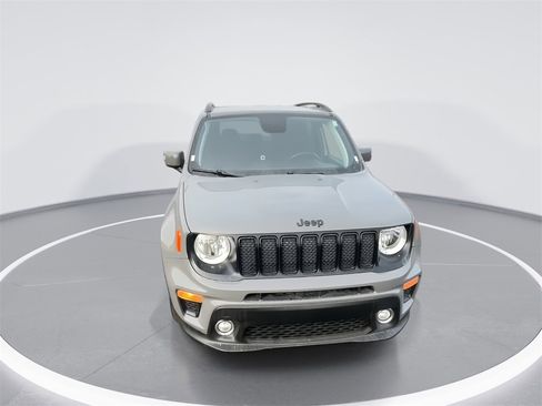 Used 2020 Jeep Renegade Altitude image 3