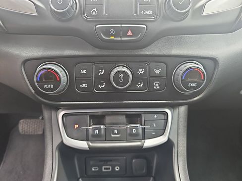Used 2023 GMC Terrain SLT AWD/4WD image 24