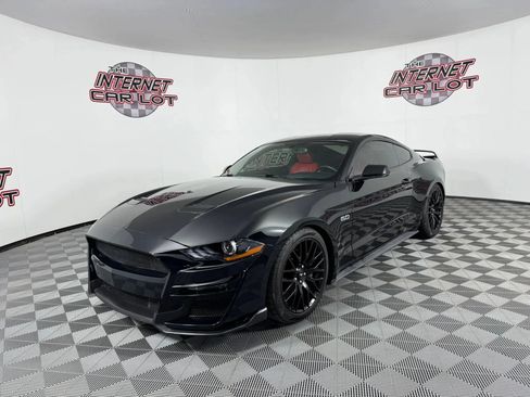 Used 2020 Ford Mustang GT Premium w/ GT Performance Package RWD image 3